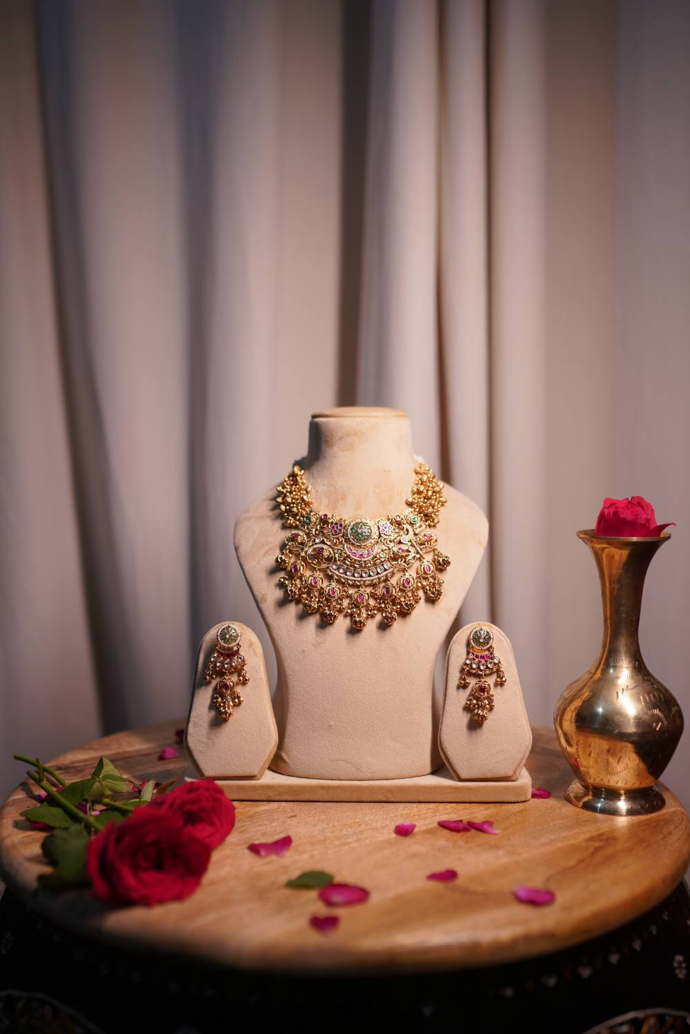 Elegant Temple Jewelry Necklace