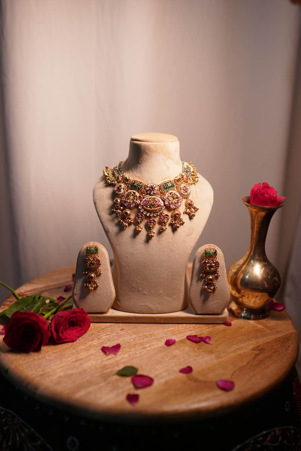 Antique Gold Temple Jewellery Choker Necklace Set