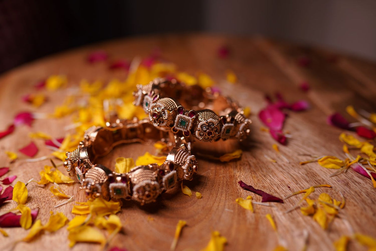 Kundan Gemstone Bangle