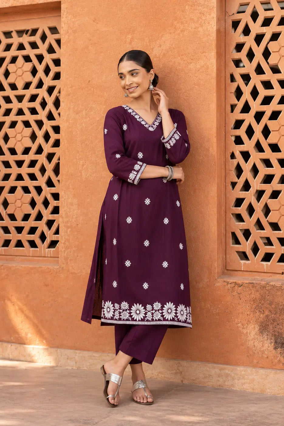 Aira Plum Kashmiri Pheran Set