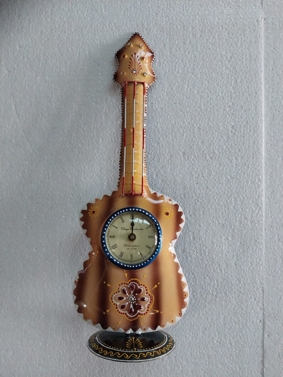 Guitar Clock – Decorative Table Clock