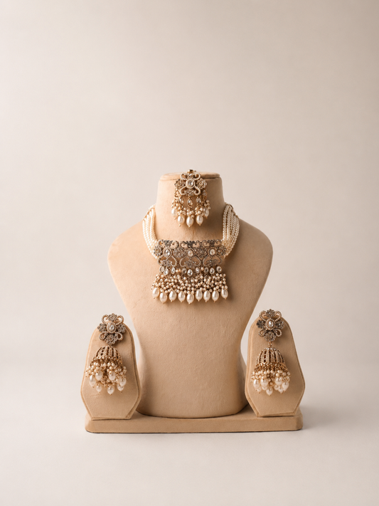 Kundan Pearl Choker Necklace Set