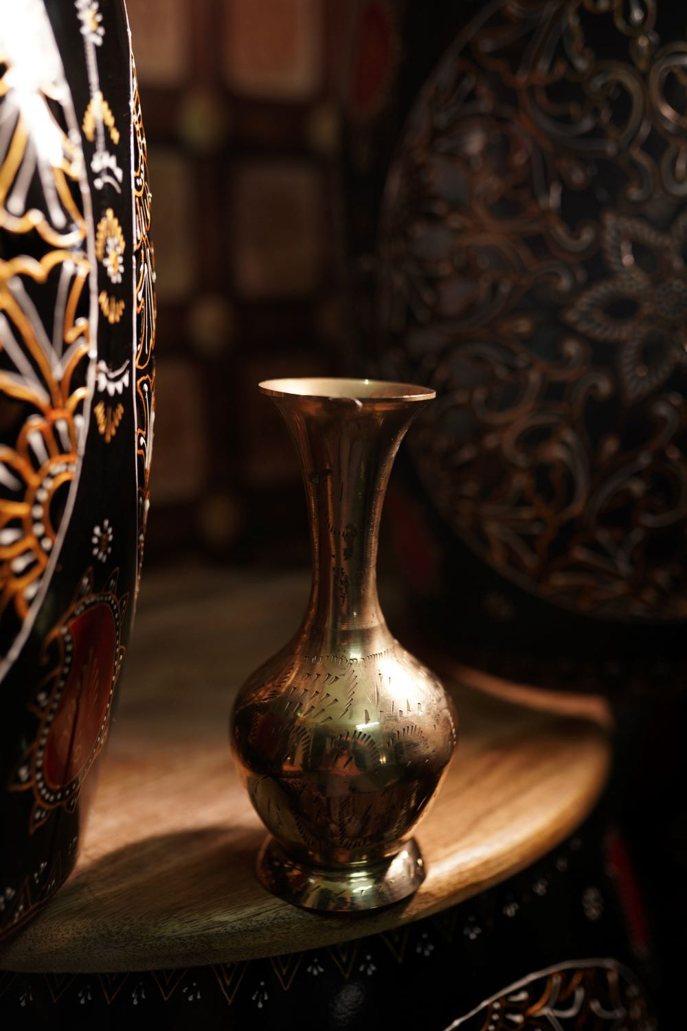 Black Handcrafted Jali Cut Indoor Metal Mudda Furniture