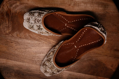 Pearl Ivory Bridal Juttis