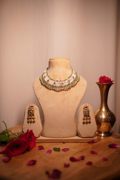 Yadi Pearl Gemstone Necklace