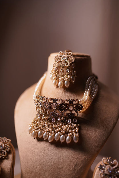Kundan Pearl Necklace
