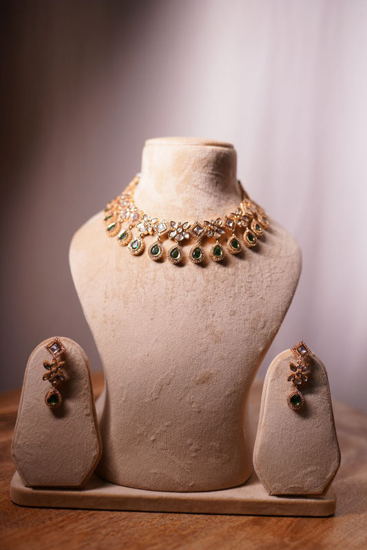 Emerald green Kundan necklace set with choker and earrings