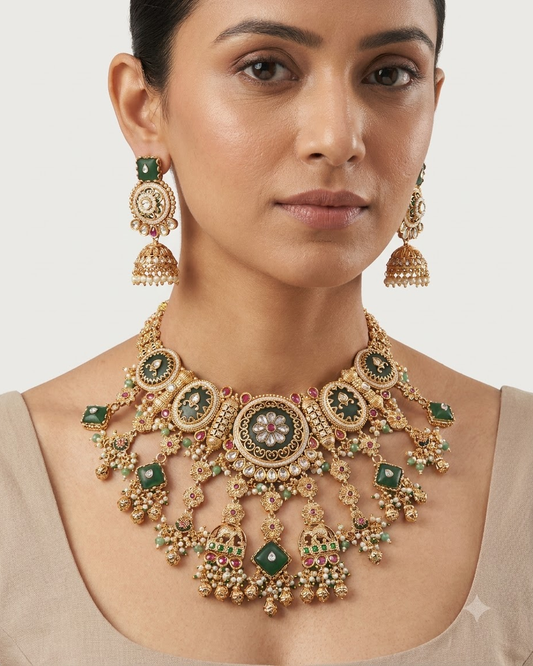 Emerald Kundan Necklace Set
